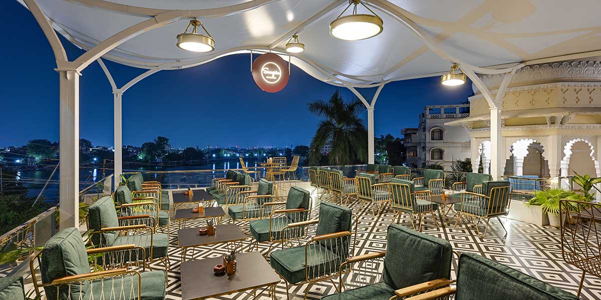 bar with lake view in udaipur